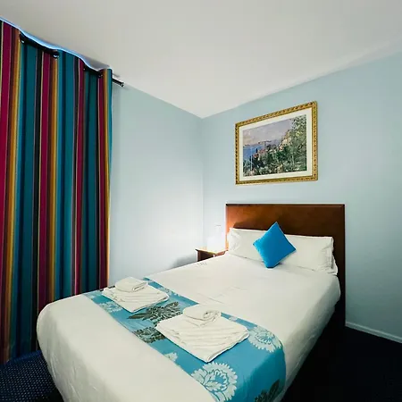 Bellevue Montmartre 3* פריז