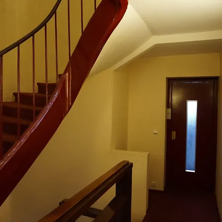 Bellevue Montmartre מלון 3*