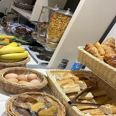 Bellevue Montmartre Hotel