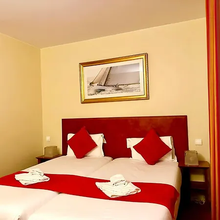 Отель Bellevue Montmartre 3*