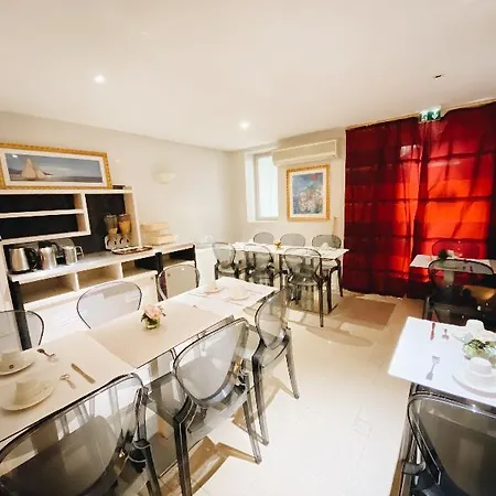 Отель Bellevue Montmartre