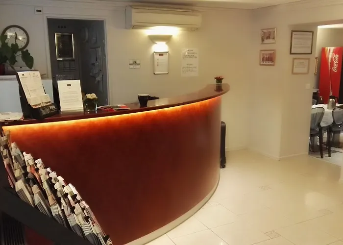 Hotel Bellevue Montmartre 3*