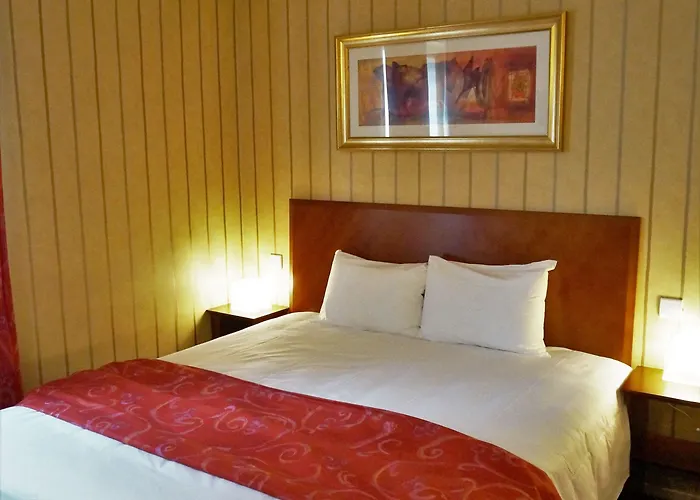 Bellevue Montmartre מלון 3*