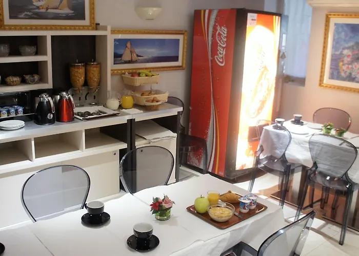 Hotel Bellevue Montmartre Paris