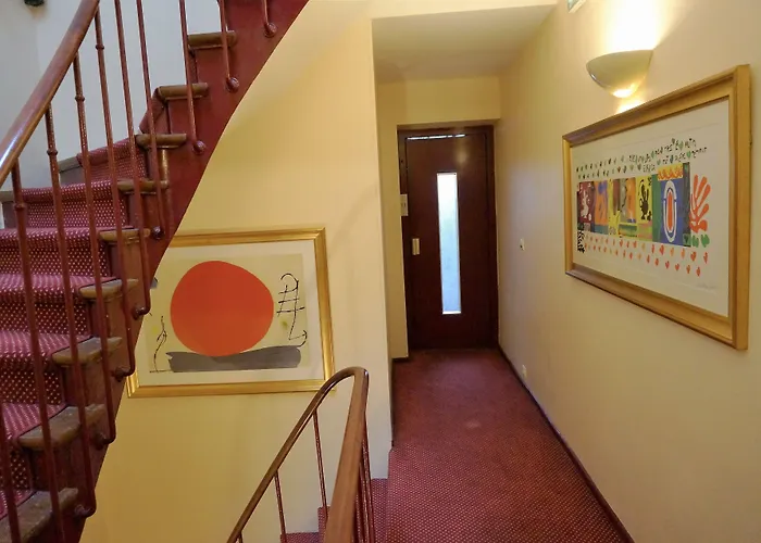 Hotel Bellevue Montmartre 3*