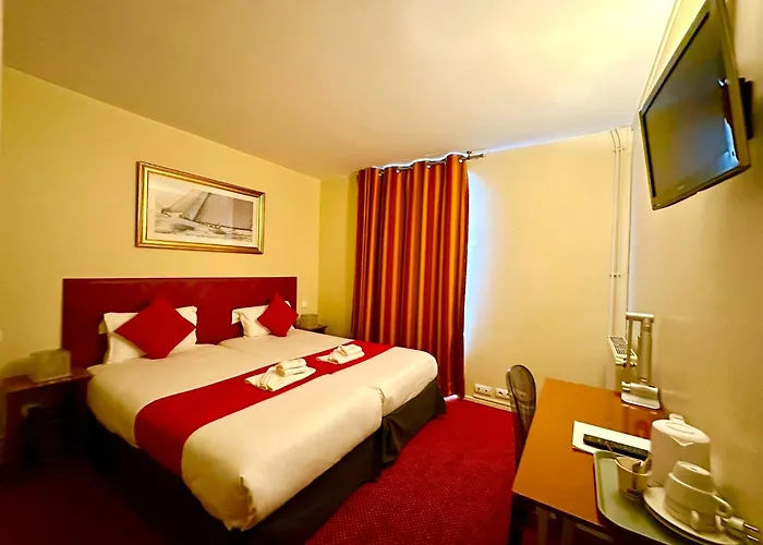 Hotel Bellevue Montmartre 3*