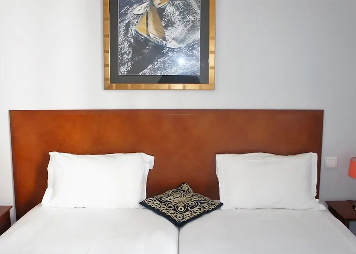 Hotel Bellevue Montmartre 3*